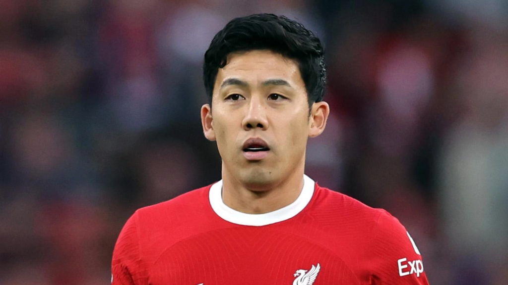 Liverpool midfielder | Wataru Endo | Protective mouthguard | Tooth Chip or loss